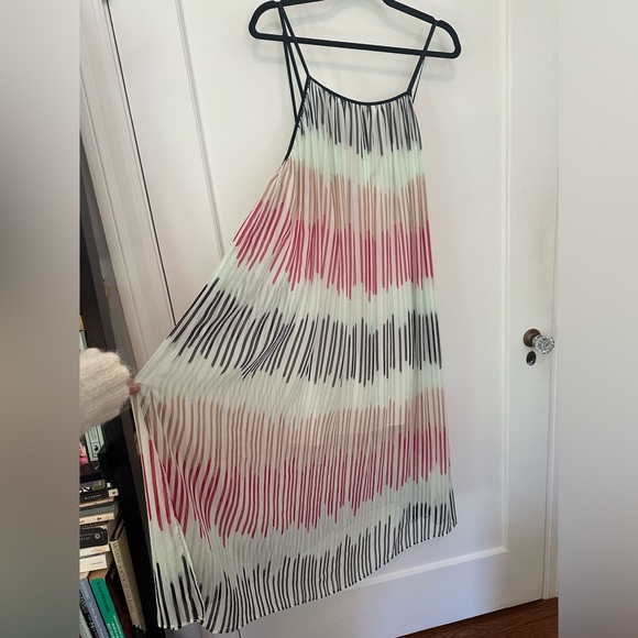 Alice + Olivia striped multi-color pink/black ‘Zuri’ midi/maxi dress - size M - Picture 4 of 10